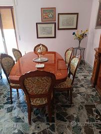 sala da pranzo con parete attrezzata 
