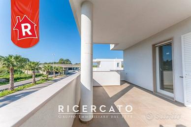 Primo piano in contesto bifamiliare di nuovo reali