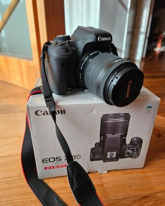 fotocamera canon EOS 750D