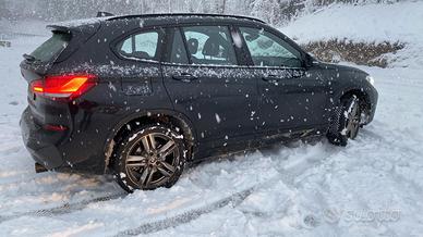 BMW X1 4x4 190cv ESTIVE E INVERNALI Tagliandata