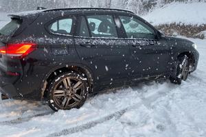 BMW X1 4x4 190cv ESTIVE E INVERNALI Tagliandata