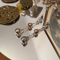 Orecchini  – design Guess