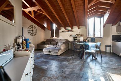 3 LOCALI A ZELO BUON PERSICO