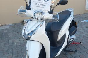 Scooter 125 SH mode