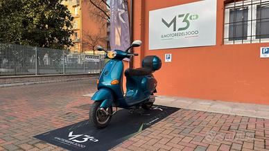 Piaggio Vespa 125 ET4 - 1998