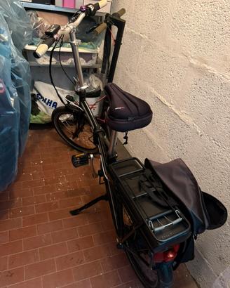 Bici elettrica pieghevole