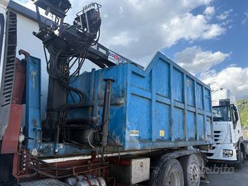 Cassa Scarrabile con gru hiab 71 con polipo e roto
