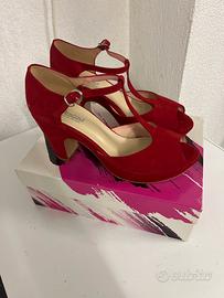 Scarpa aperta con tacco