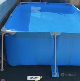 Piscina autoportante da esterno in acciaio e pvc