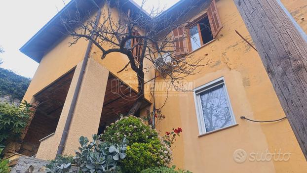 Primo piano casa indipendente a Verezzo