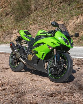 Kawasaki Ninja ZX6R