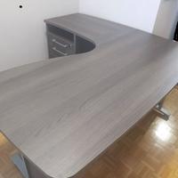 Scrivania ad angolo con cassettiera, + omaggi