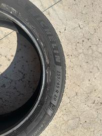 Pneumatico invernale 255/45 R 20