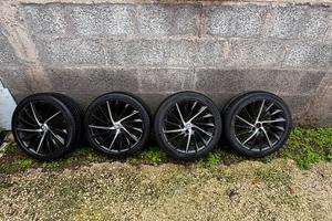 Cerchi in lega alfa romeo Giulietta.