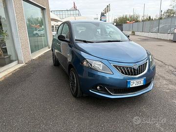Lancia Ypsilon 1.0 FireFly 5 porte S&S Hybrid Gold