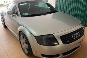 Audi TT 225