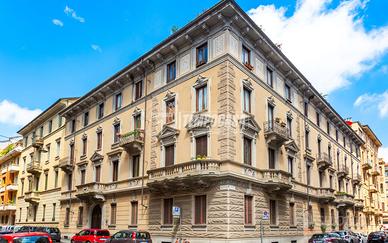 Appartamento a Torino Via Amedeo Peyron 5 locali