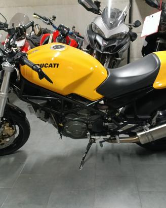Ducati monster 750
