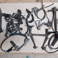 Kawasaki ZR7 ricambi vari (leggi bene descrizione)