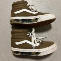 Vans verde militare