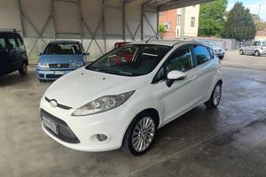 FORD Fiesta 1.4 5 porte Bz.- GPL Titanium