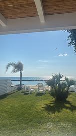 A Diamante, villetta dal giardino sulla spiaggia