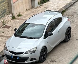 Opel astra j gtc 165cv