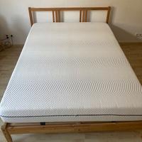 Letto con doghe e materasso