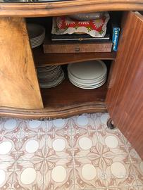 credenza con specchiera stile Chippendal