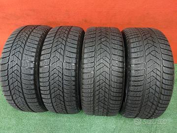 225 45 18 - 245 40 18 Gomme Invernali Pirelli RFT
