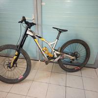 COMMENCAL SUPREME