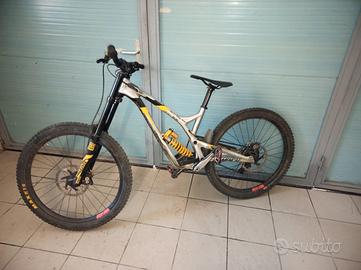 COMMENCAL SUPREME