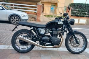 Triumph bonneville scrambler