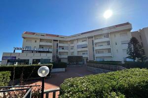 Casa vacanze con piscina fronte mare