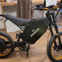 bicicletta elettrica SUR-RON 8000 WATT