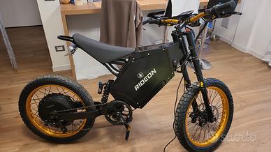 bicicletta elettrica SUR-RON 8000 WATT
