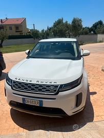 Range rover evoque 2021