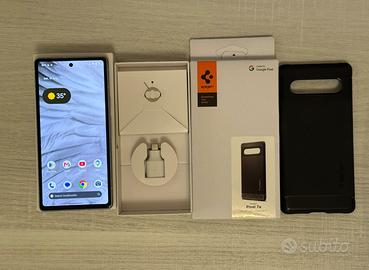 Google Pixel 7a + Cover Spigen