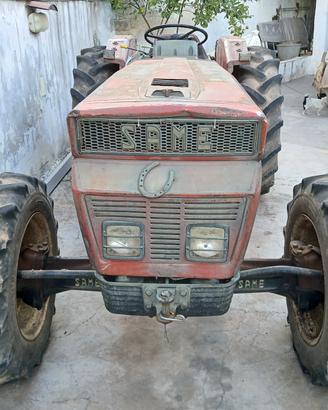 Trattore Agricolo