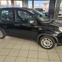 FIAT Panda 1.0 FireFly S&S Hybrid Black edition