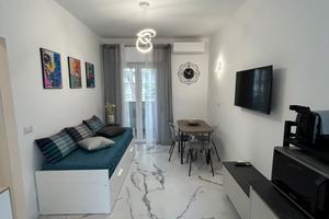 Riccione Sunrise Holiday Home con Piscina