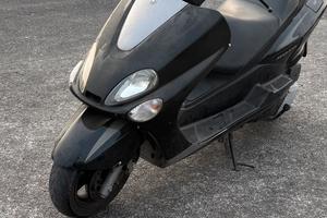 Yamaha majesty 180