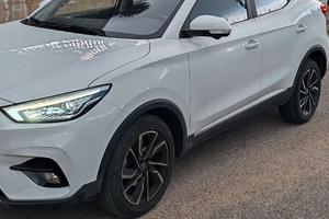 MG ZS 1.5 LUXURY - CS