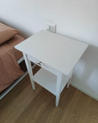 Comodino ikea hemnes