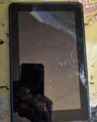 0903-Tablet Amazon Kindle Fire HD DO1400