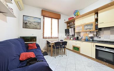 Bolognina via Alfieri Rif.11:Trilocale con Balcone