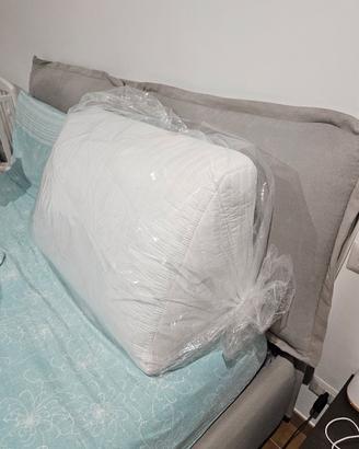 cuscino trapezio per guardare la tv a letto nuovo