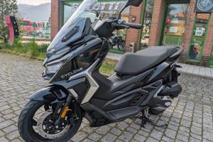 NUOVA Cyclone RT1 125 ABS+TCS - Lo Scooter Hi-Tech