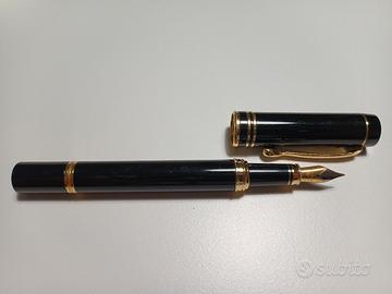 Penna stilografica usata punta in iridio