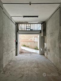 Box auto / cantina centro Cagliari